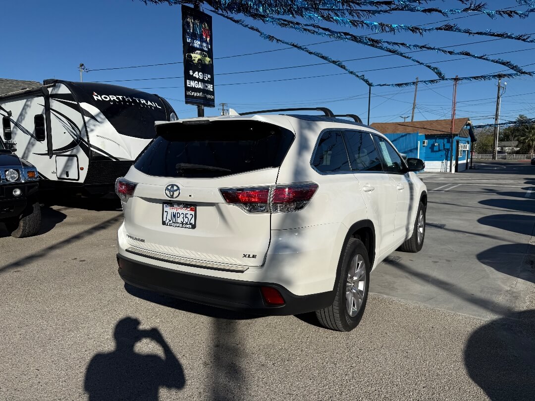 2015 Toyota Highlander XLE's photo