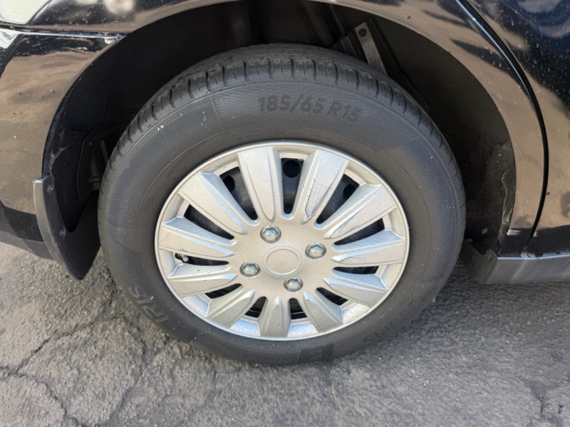 2008 Nissan Versa S - Photo 10