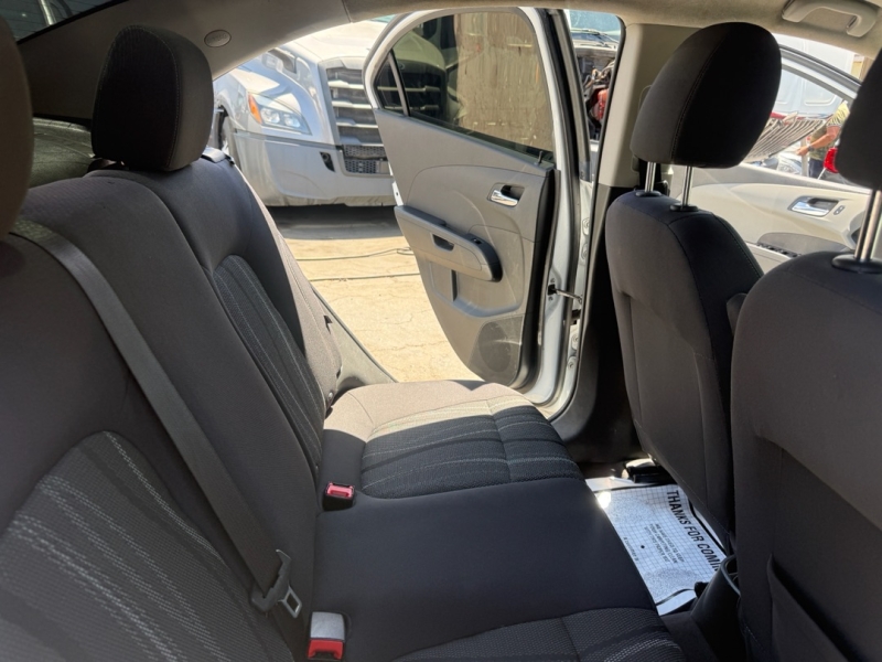 2014 Chevrolet Sonic LT - Photo 10
