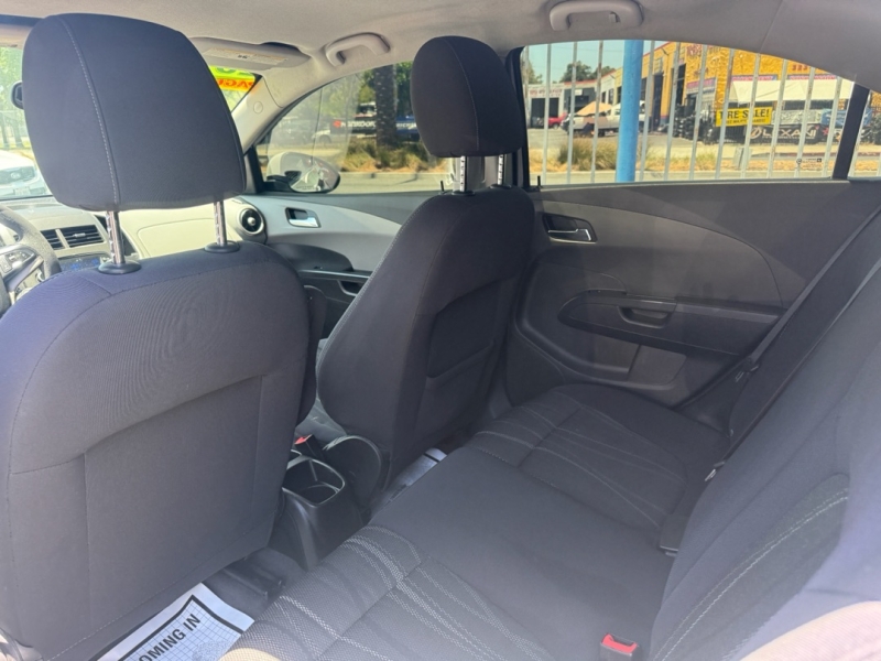 2014 Chevrolet Sonic LT - Photo 7