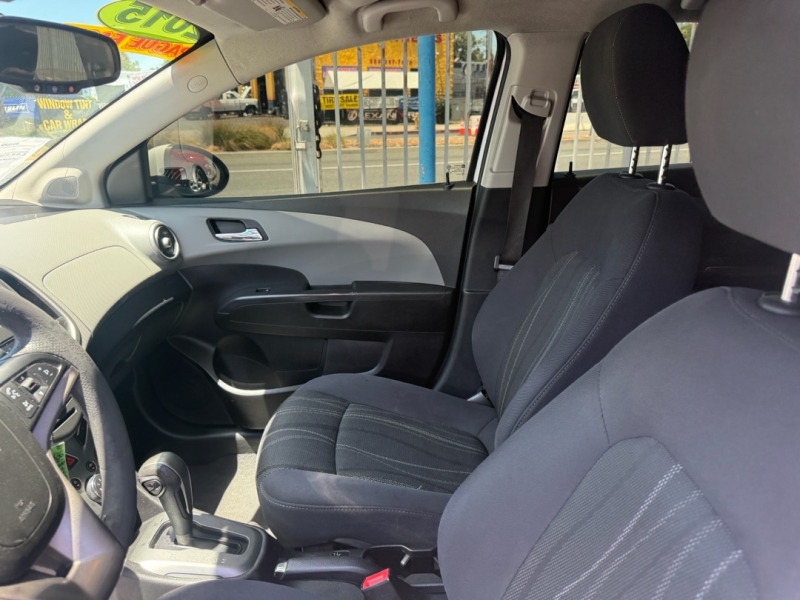 2014 Chevrolet Sonic LT - Photo 5