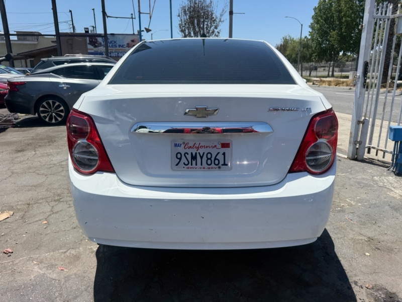 2014 Chevrolet Sonic LT - Photo 2