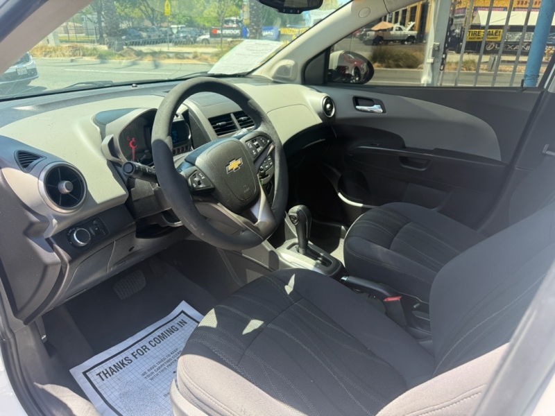 2014 Chevrolet Sonic LT - Photo 4