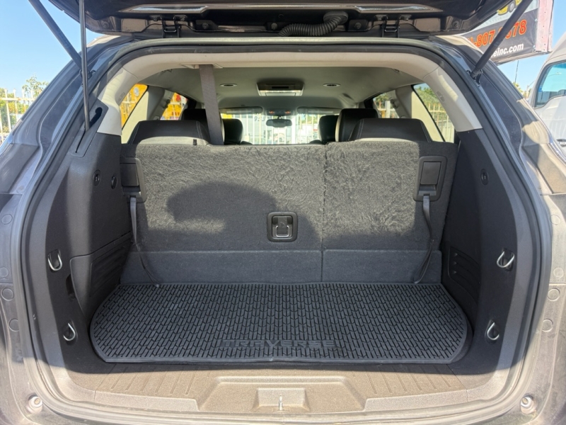 2015 Chevrolet Traverse 2LT - Photo 12