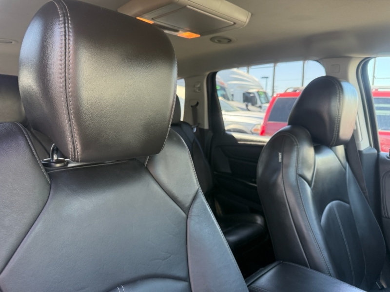 2015 Chevrolet Traverse 2LT - Photo 6