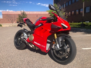 2020 Ducati Panigale V4R Photo