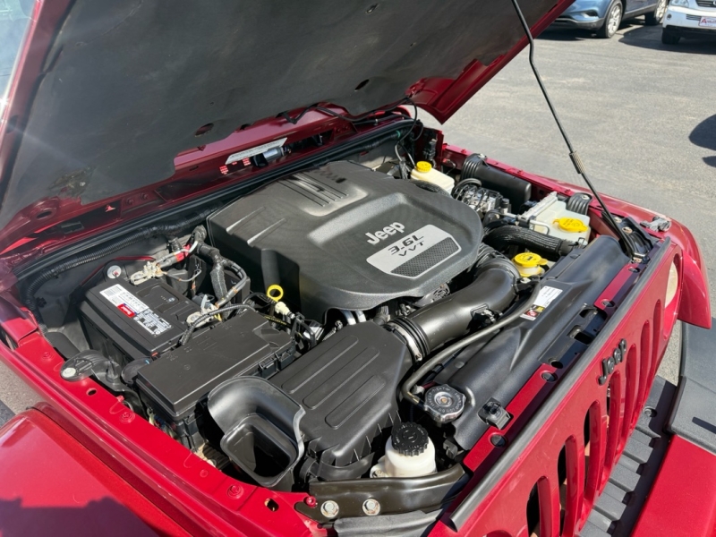2012 Jeep Wrangler Unlimited Sahara - Photo 15