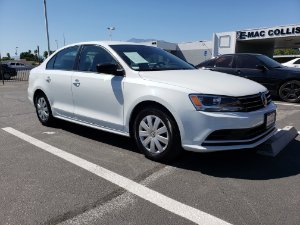 2016 Volkswagen Jetta Photo
