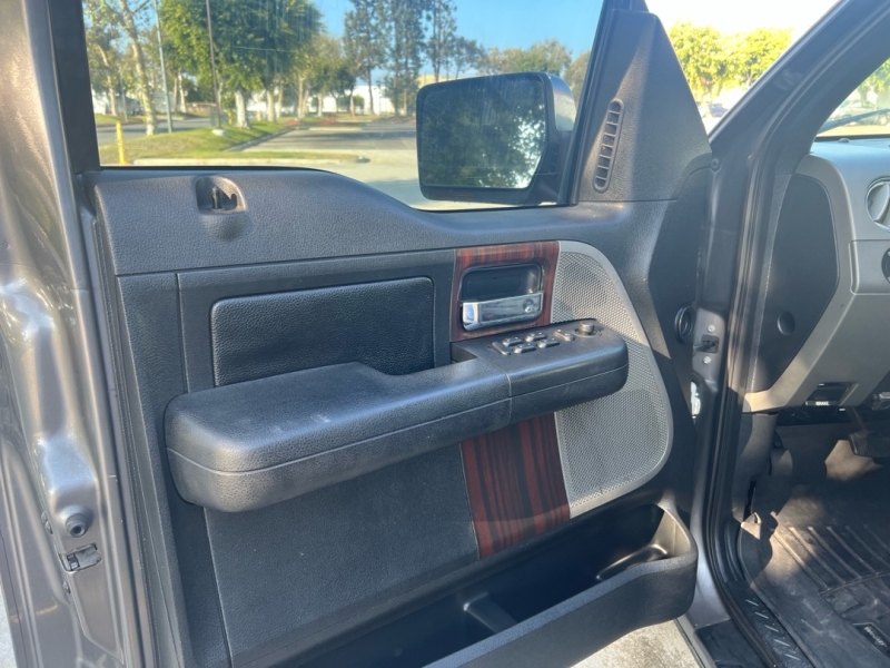 2006 Lincoln Mark LT