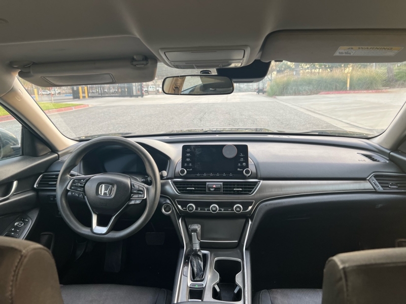 2018 Honda Accord LX - Photo 12