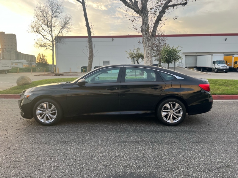2018 Honda Accord LX - Photo 20