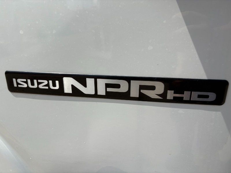 2020 Isuzu NPR HD - Photo 9