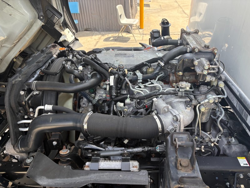 2020 Isuzu NPR HD - Photo 8