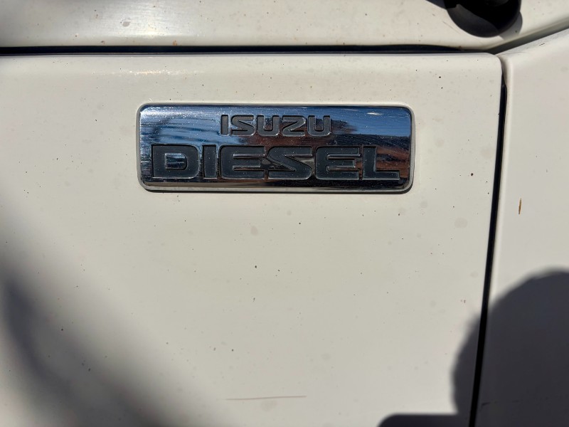 2017 Isuzu NPR-HD's photo