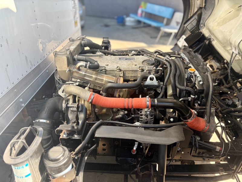 2017 Isuzu NPR HD - Photo 8