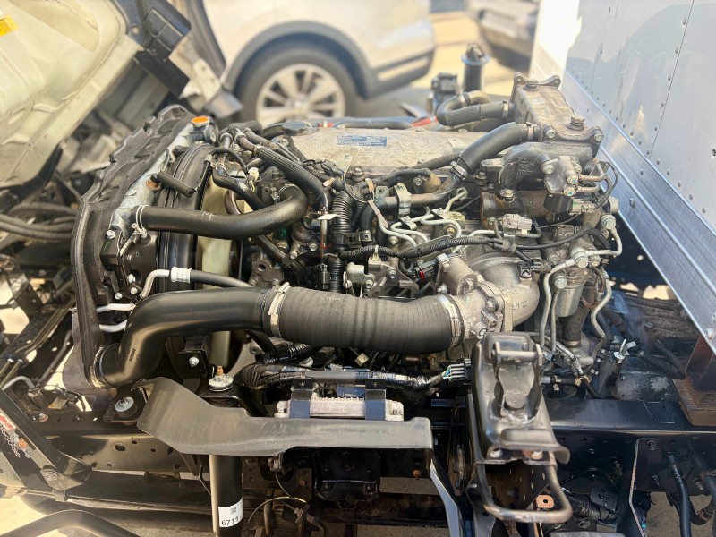 2017 Isuzu NPR HD - Photo 7