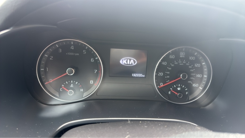 2021 Kia Forte LXS AT's photo