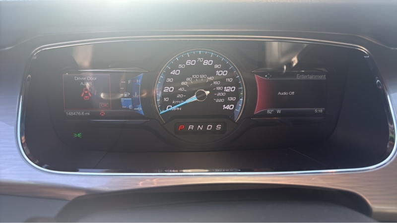 2017 Ford Taurus SEL - Photo 3