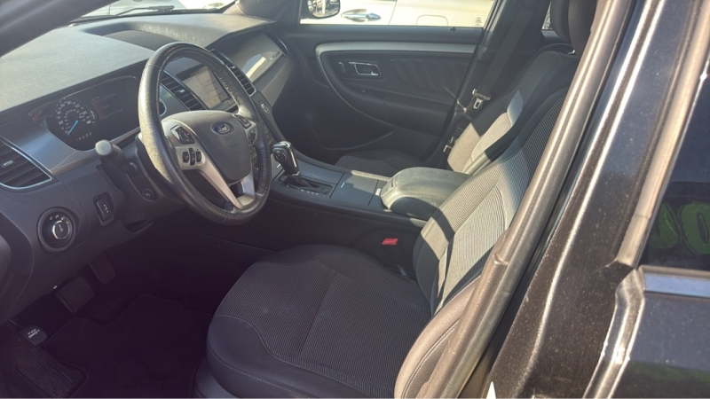 2017 Ford Taurus SEL - Photo 2