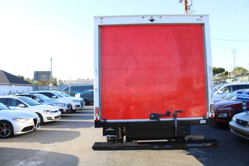 2020 Chevrolet Express Cutaway Base