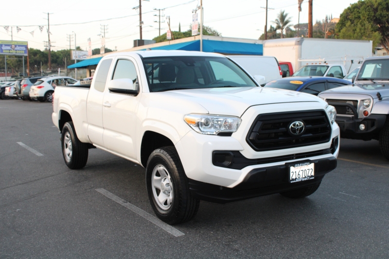 picture of 2020 Toyota Tacoma