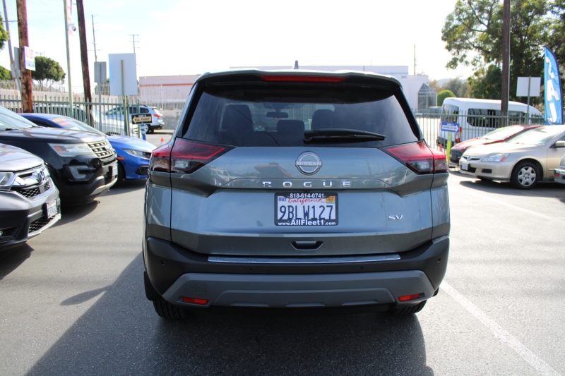 2022 Nissan Rogue SV