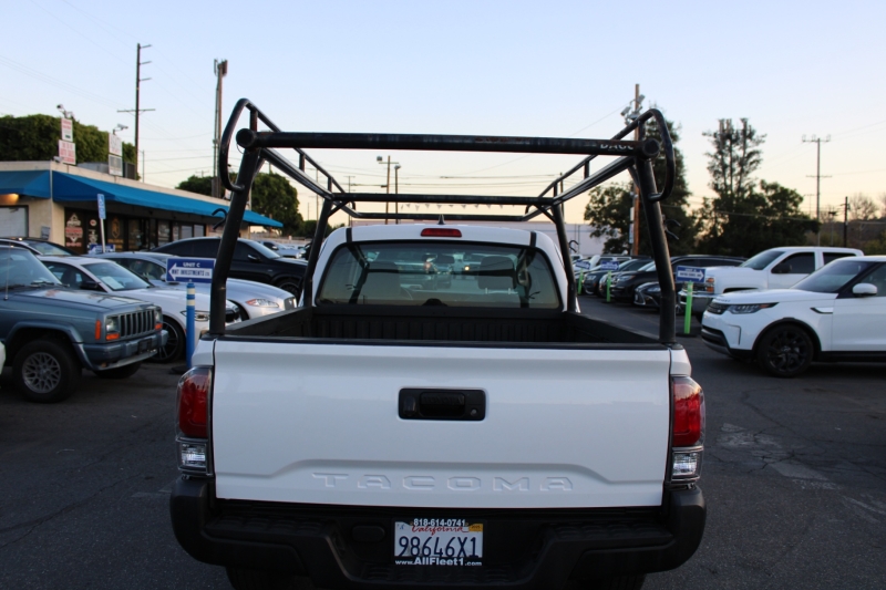 2016 Toyota Tacoma SR