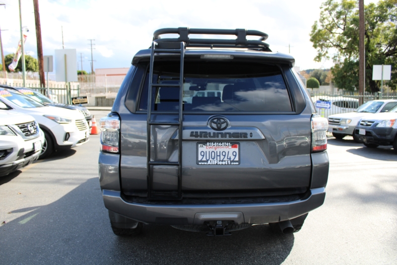 2021 Toyota 4Runner SR5 Premium's photo