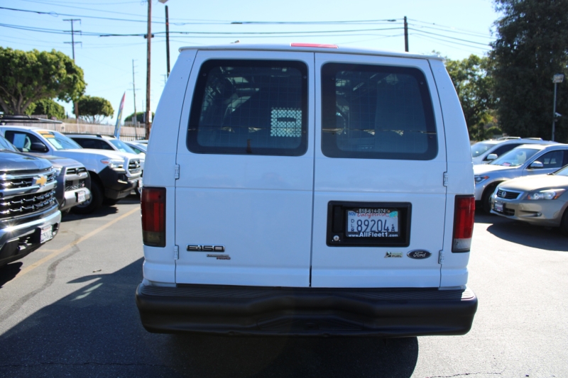 2013 Ford E-Series Econoline Van Commercial's photo