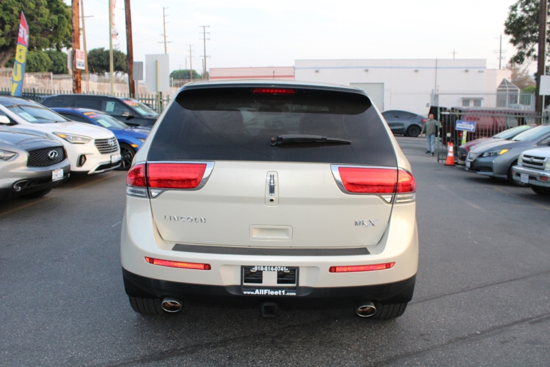 2014 Lincoln MKX Base