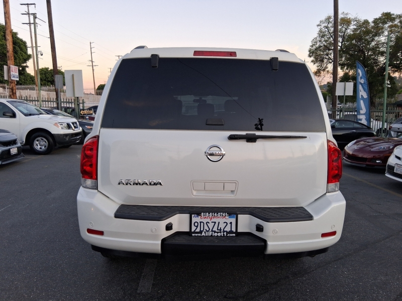 2015 Nissan Armada SV