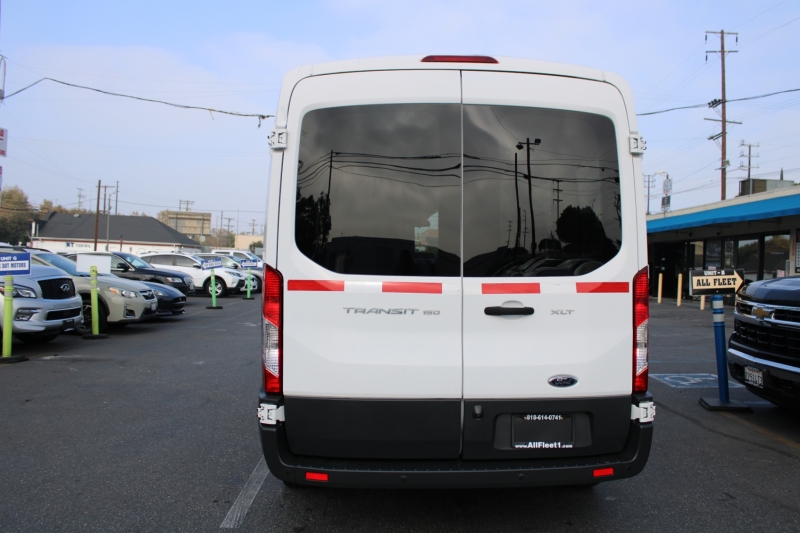 2017 Ford Transit 150 XL Wagon Med Roof Sliding Pass. 130's photo