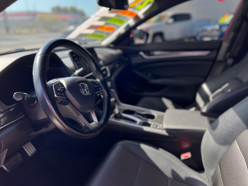 2020 Honda Accord Sport's photo