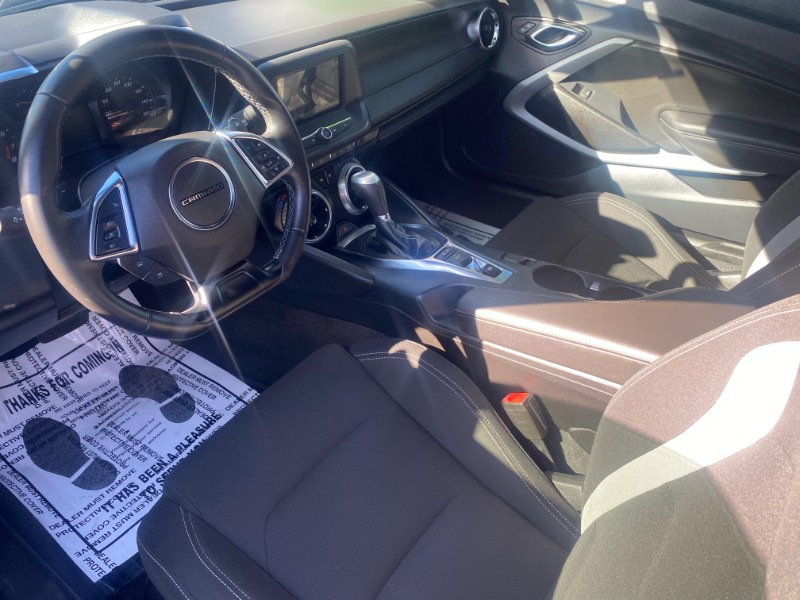 2023 Chevrolet Camaro 1LT's photo