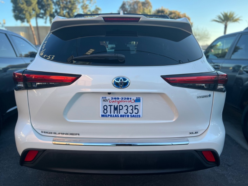 2021 Toyota Highlander XLE's photo
