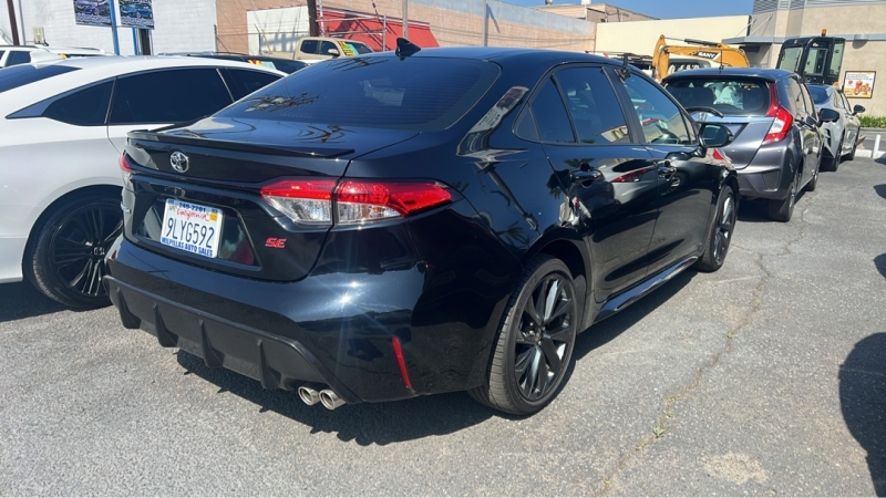 2024 Toyota Corolla SE's photo