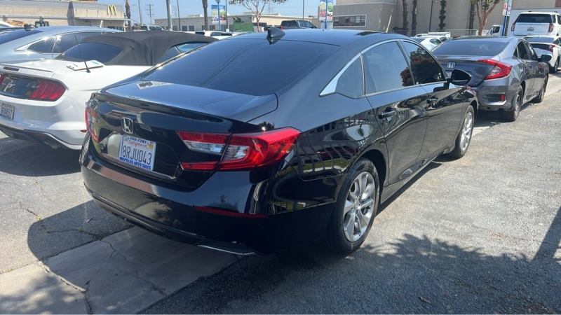 2020 Honda Accord LX's photo