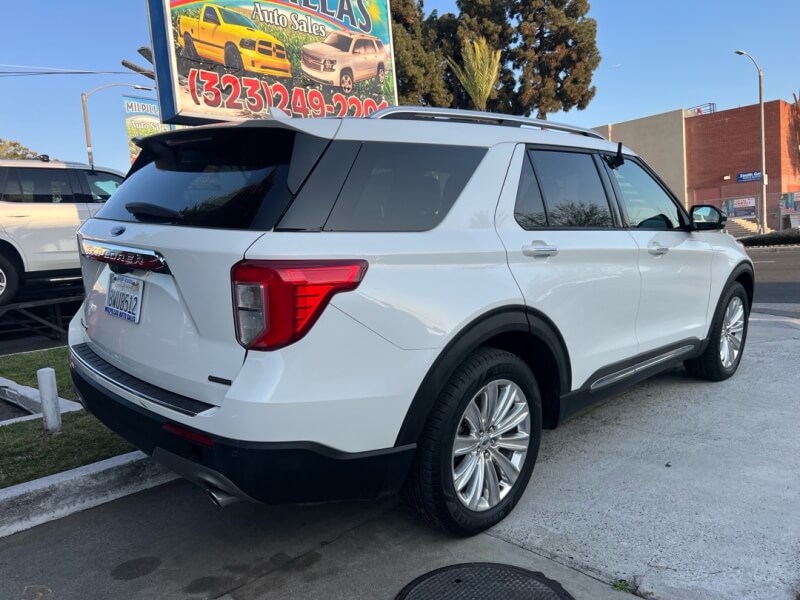 2021 Ford Explorer Limited's photo