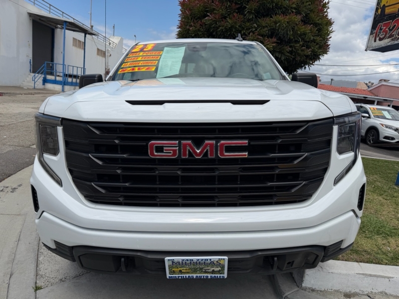 2023 GMC Sierra 4WD Crew Cab Short Box Pro's photo