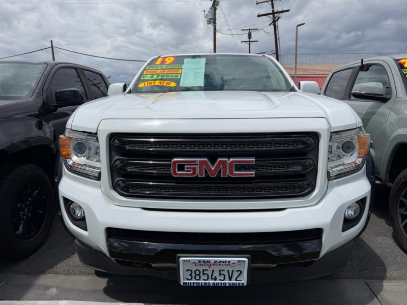 2019 GMC Canyon 4WD All Terrain Crew Cab Short Box Cloth's photo