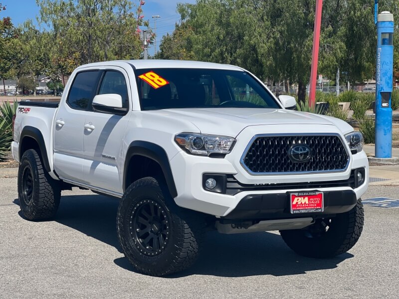 2018 Toyota Tacoma Photo