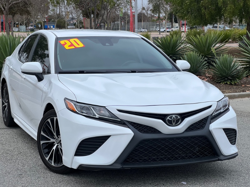 2020 Toyota Camry Photo