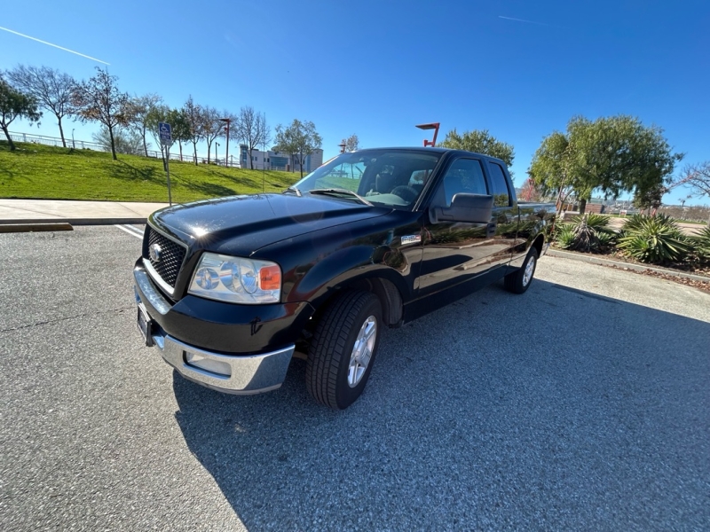 2004 Ford F-150 XLT