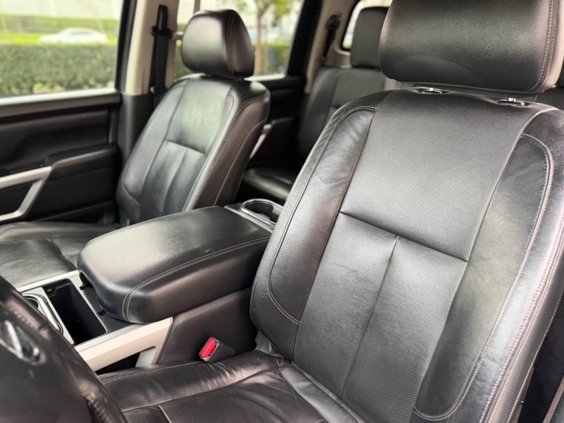 2017 Nissan Titan SL - Photo 19