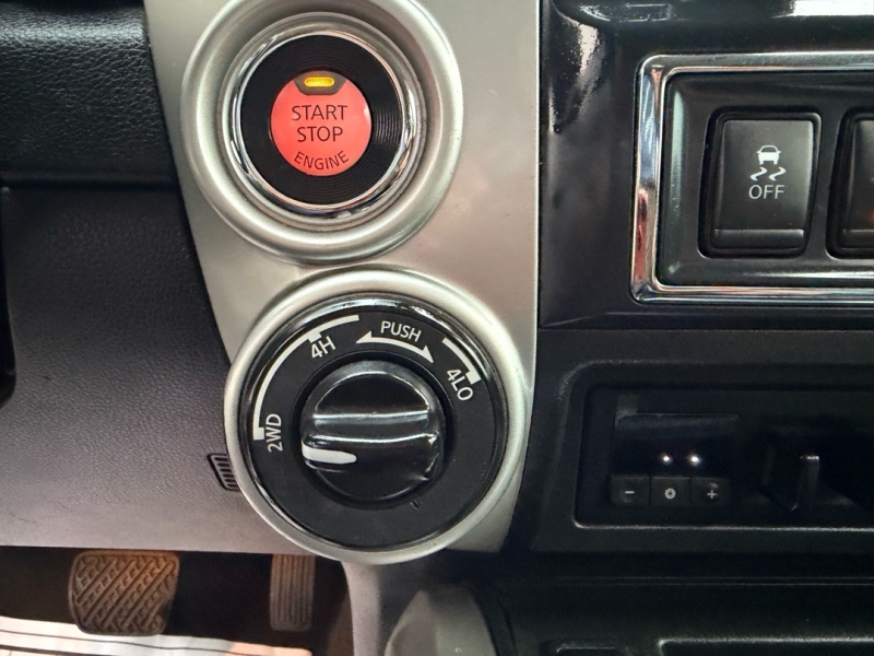 2017 Nissan Titan SL - Photo 40
