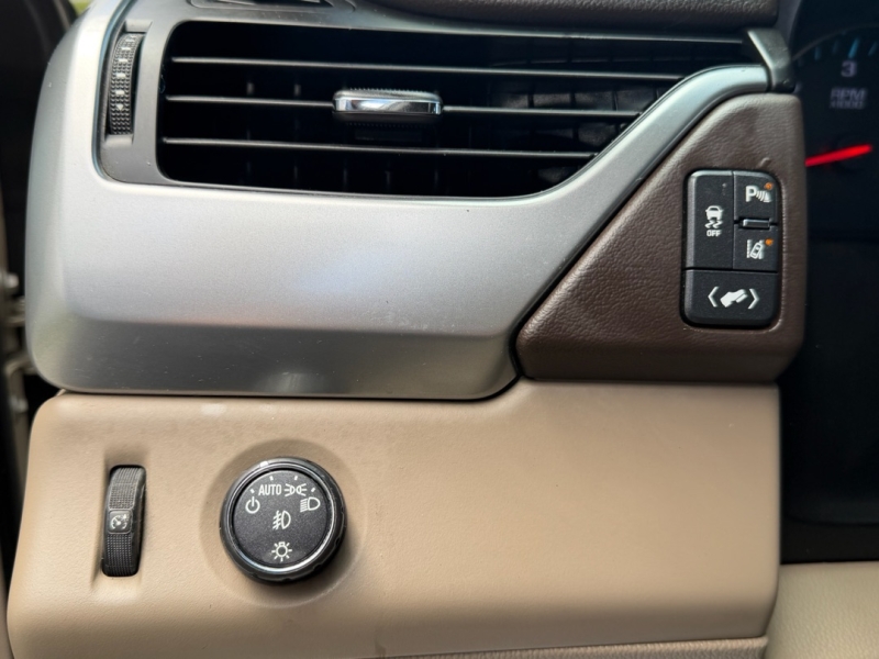 2015 Chevrolet Suburban LTZ - Photo 28