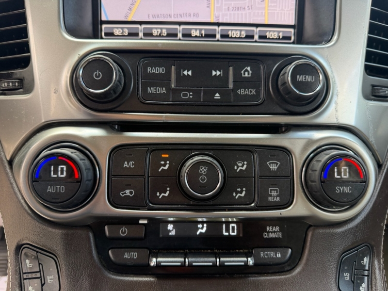 2015 Chevrolet Suburban LTZ - Photo 31