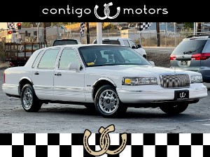 1997 Lincoln Town Car Photo