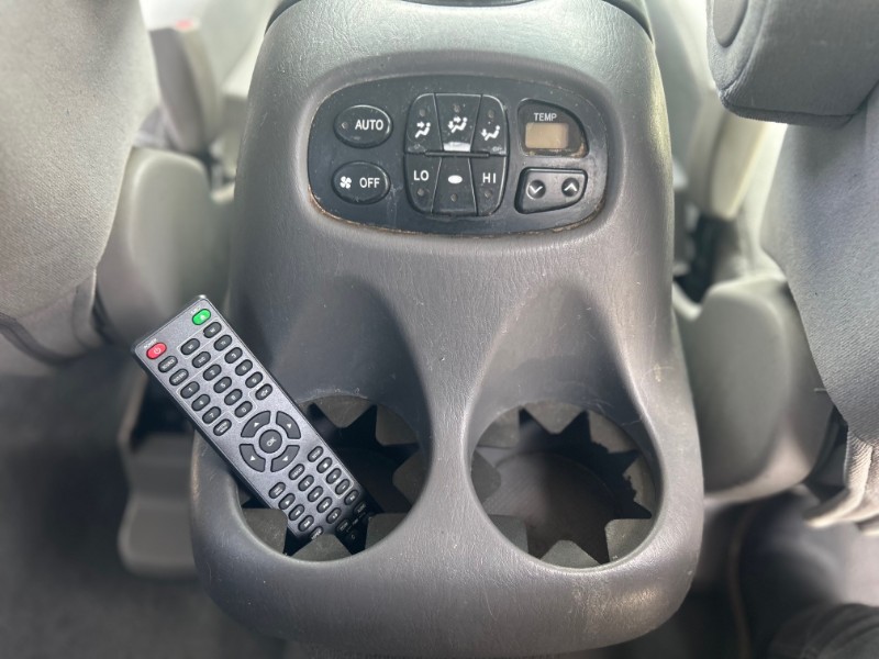 2005 Toyota Sequoia SR5 - Photo 10