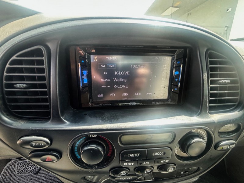2005 Toyota Sequoia SR5 - Photo 14